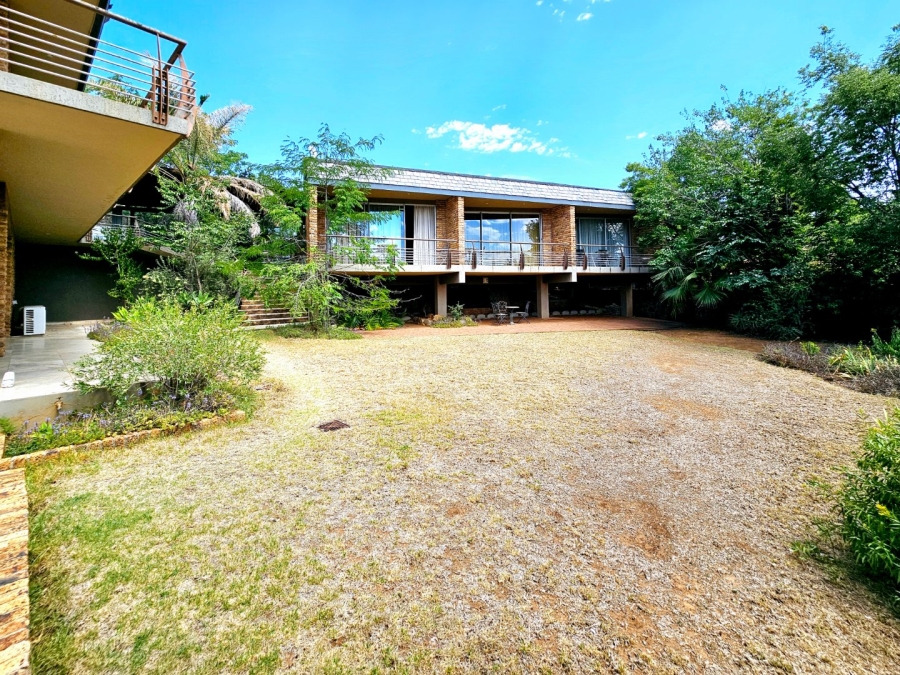 8 Bedroom Property for Sale in Waverley Free State